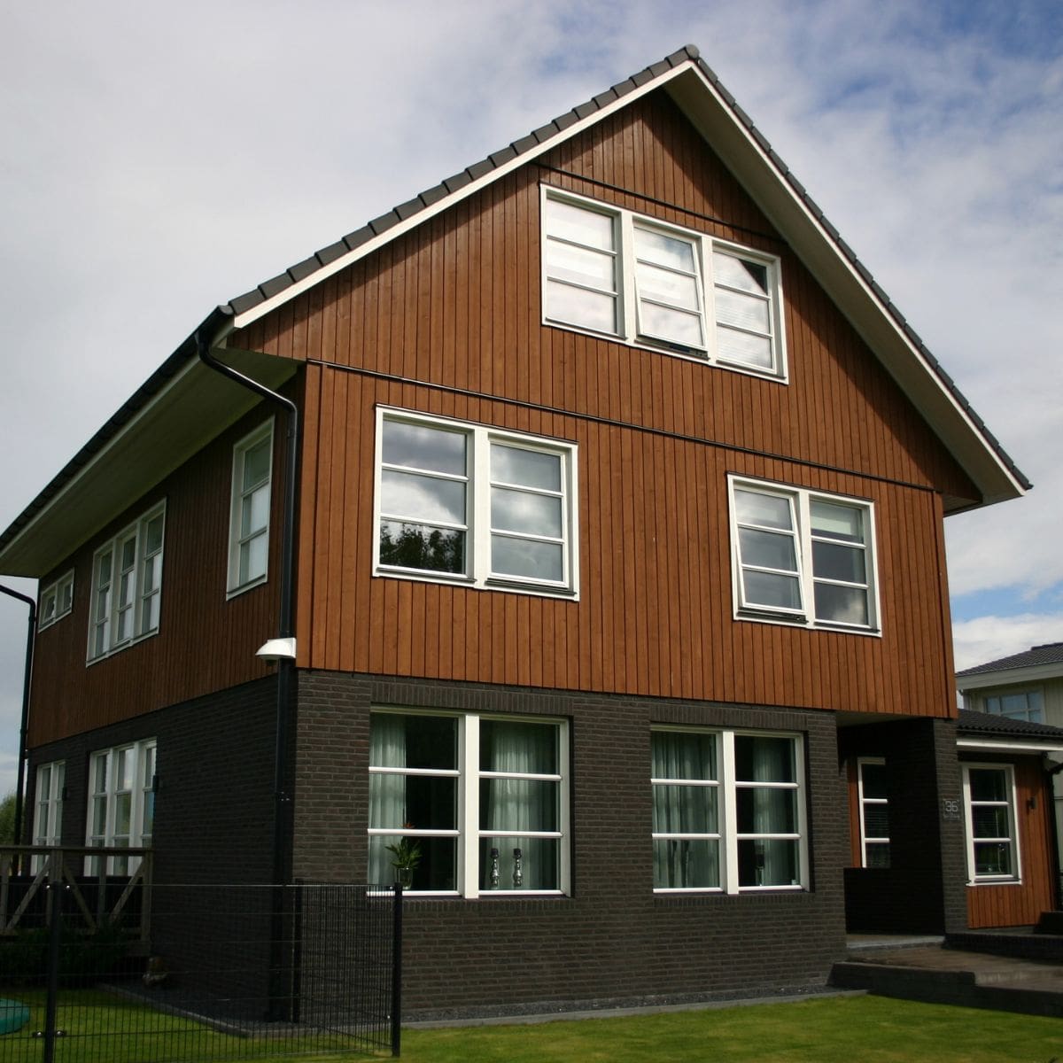 levande drachten woning hout met steen