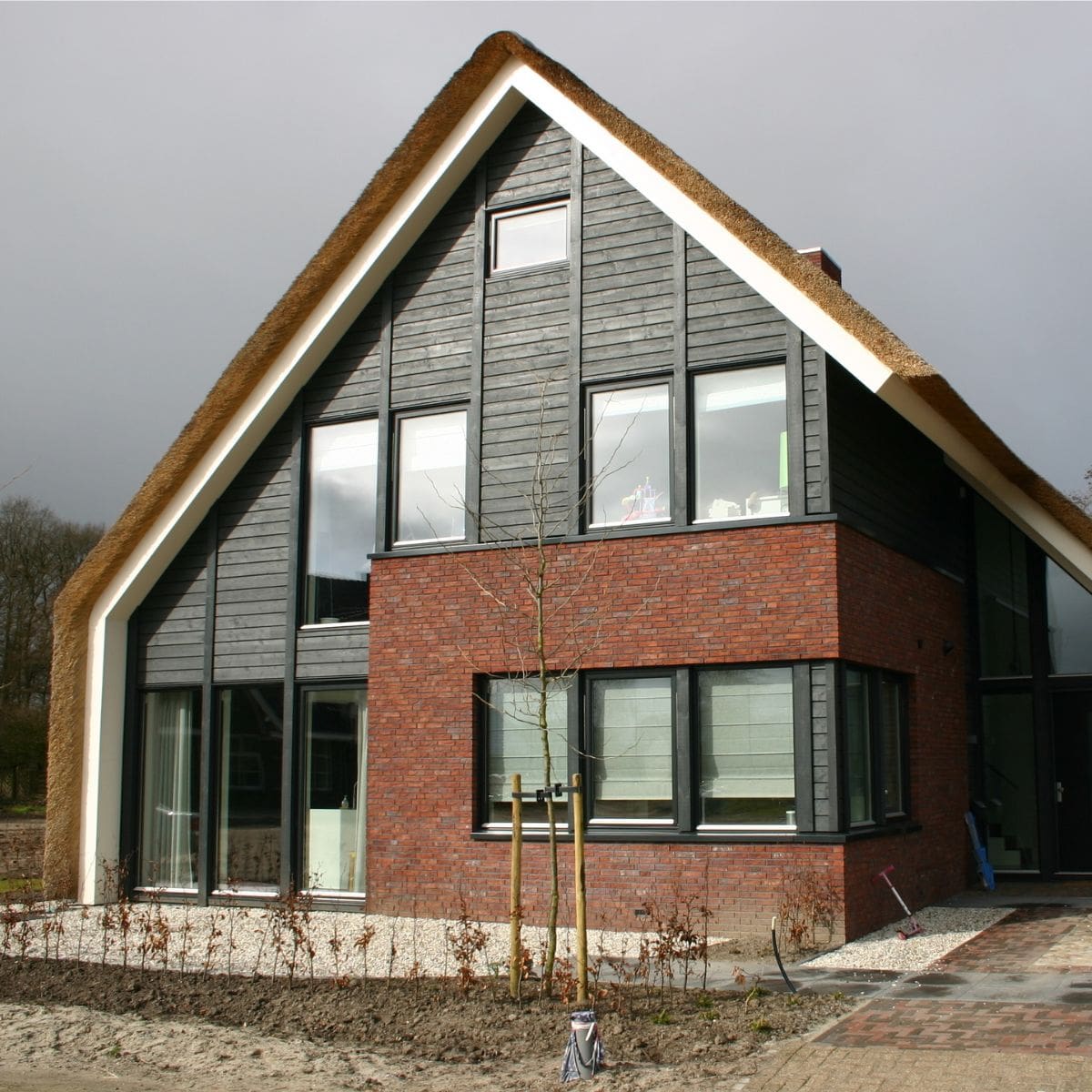 levande harderwijk woning met rieten dak